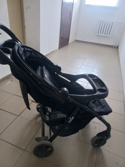 Продам коляску 8000