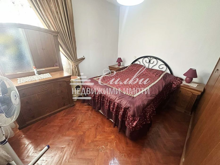 Продава се Етаж от къща в Търговище, Център - 96 кв.м за 1094 €/кв.м - Снимка #3