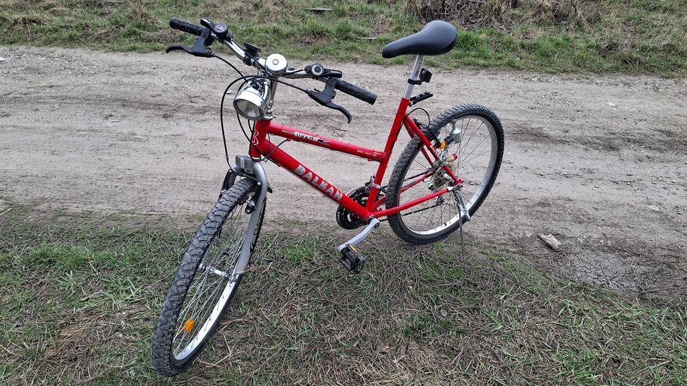Bicicletă roșie Balkan Arrow de  26" (damă/copii)