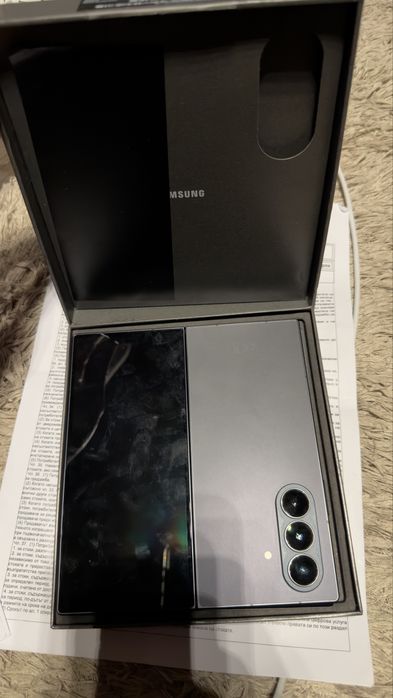 samsung z fold 7 ,256gb