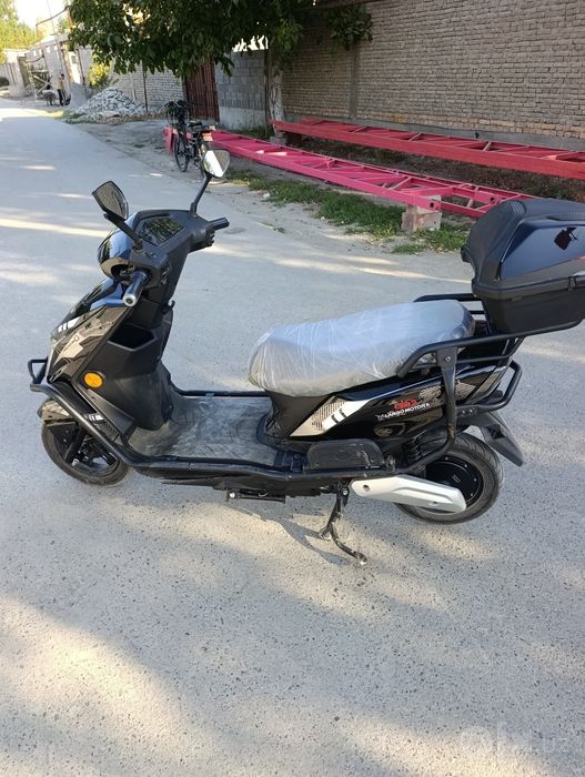 Холати яхши уринмаган