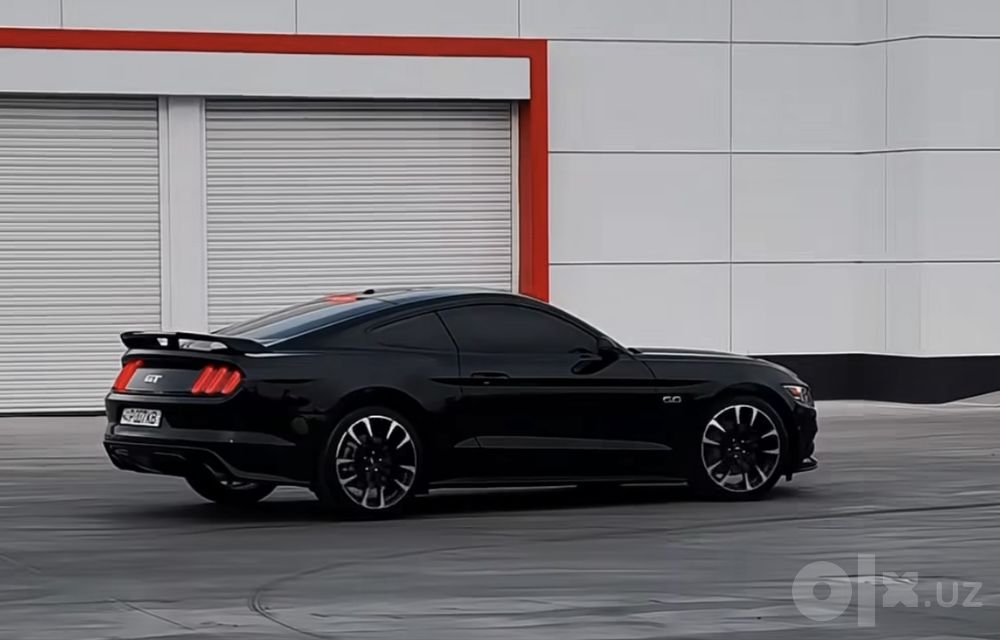 Продается Ford Mustang 5.0