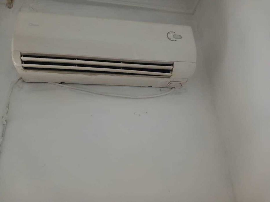 Продается кондиционеры Midea ,roison