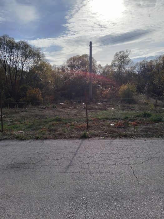 Парцел от 320м2 в с.Арзан на 1.5км от гр.Брезник