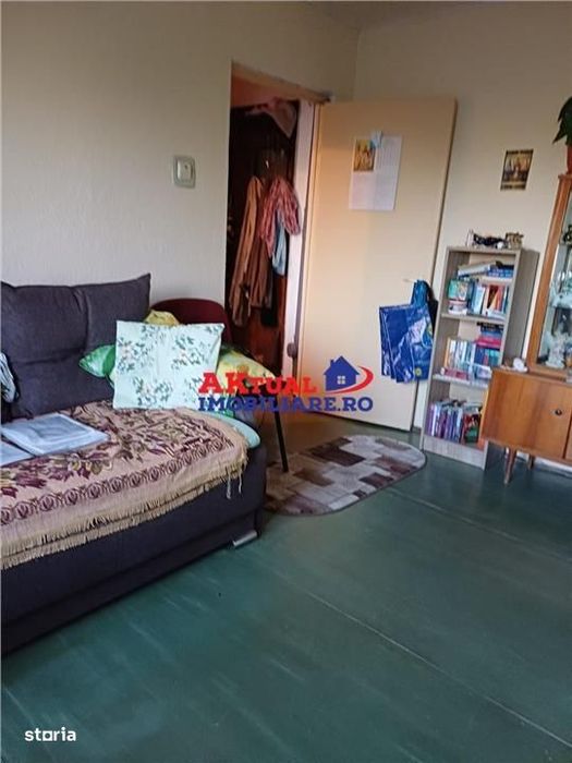 Vanzare 2camere 37mp,etaj 4 din 4 Rahova-Sos Salaj