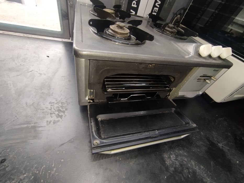 Gaz plita karea arginal