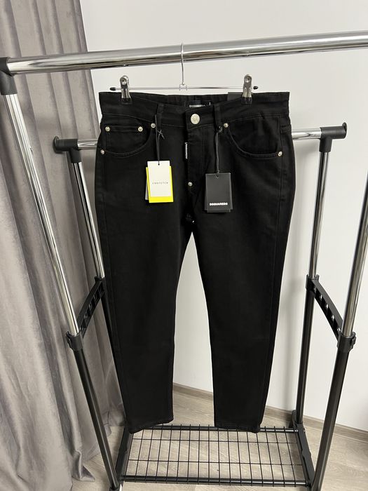 Blugi DSQUARED2 super calitate