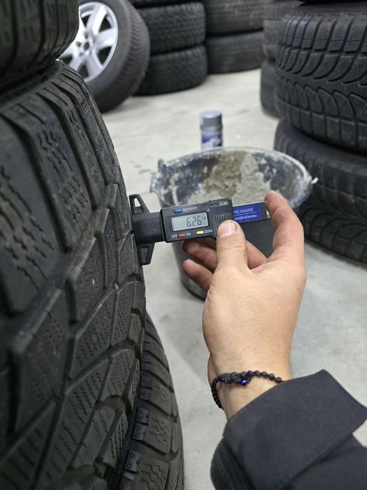 4 Броя 255/35/20 2xContinental 2xDunlop 6,2mm