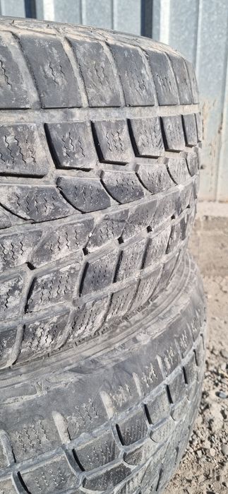 Продаётся 2 покрышки