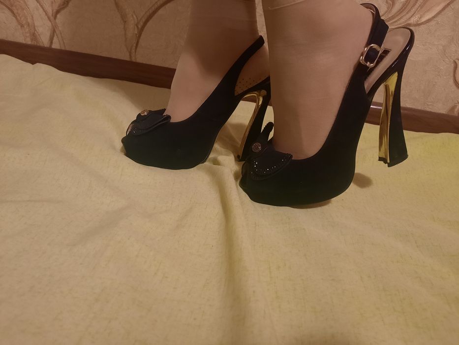 Туфли в каблуках
