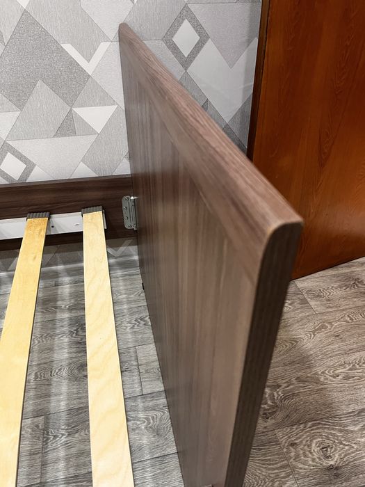 Кровать продаётся.