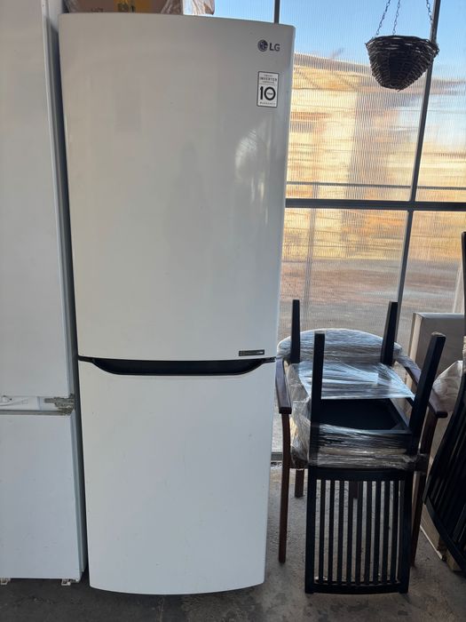 Холодильник в хорошем состоянии