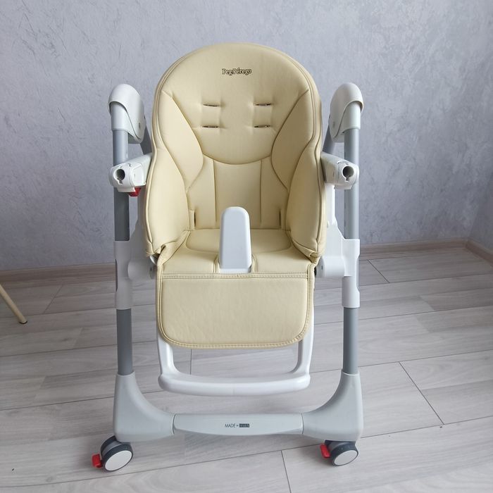 Продам стульчик шезлонг Pegperego