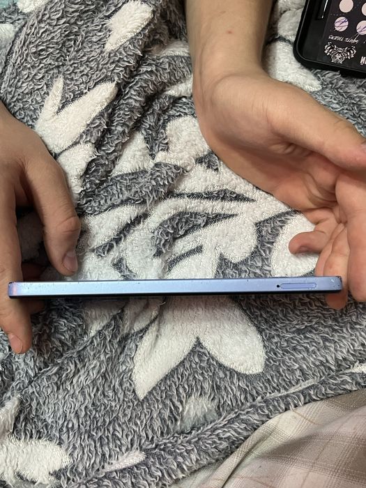 Продам redmi 12.