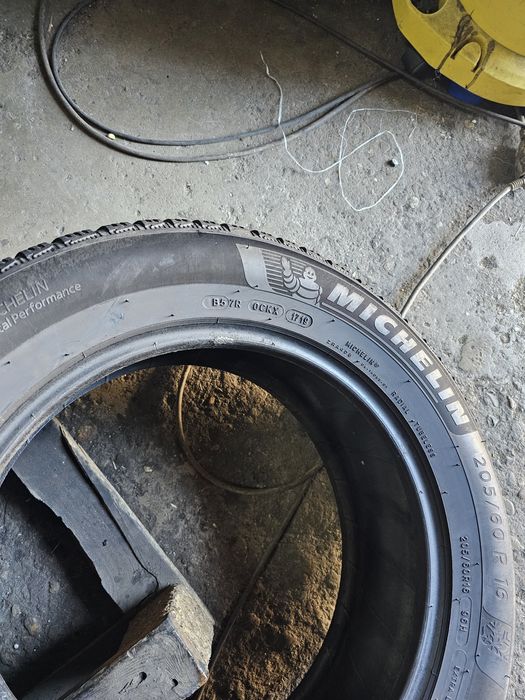 4 anvelope iarna 205 60 16 Michelin Alpin 6