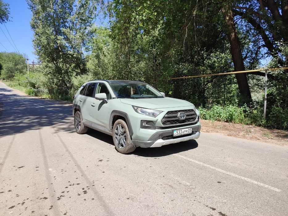 Продам Toyota Rav4 ADVENTURE 2022