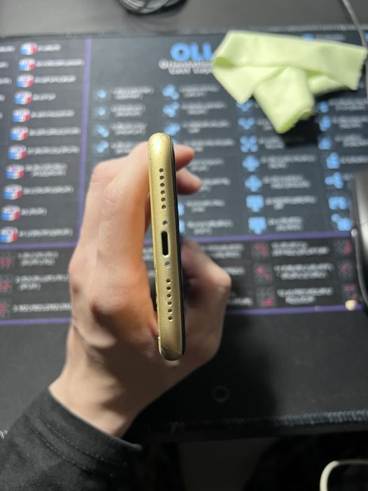 IPhone XR хорошем состояний
