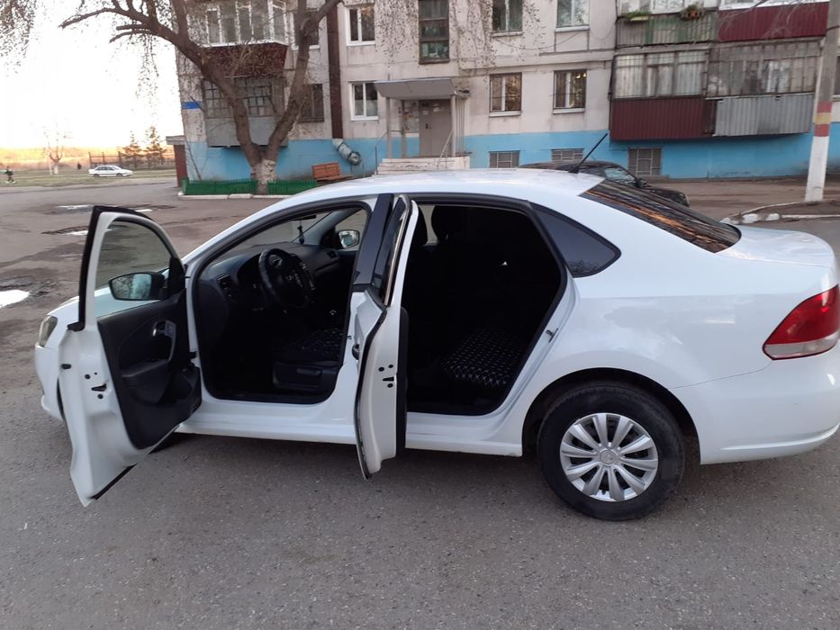 Продам машину Polo