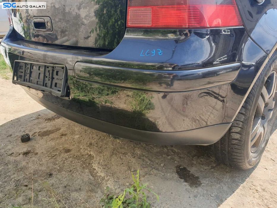 Bara Spoiler Spate Volkswagen Golf 4 Hatchback 1998 - 2006 Culoare LC9Z