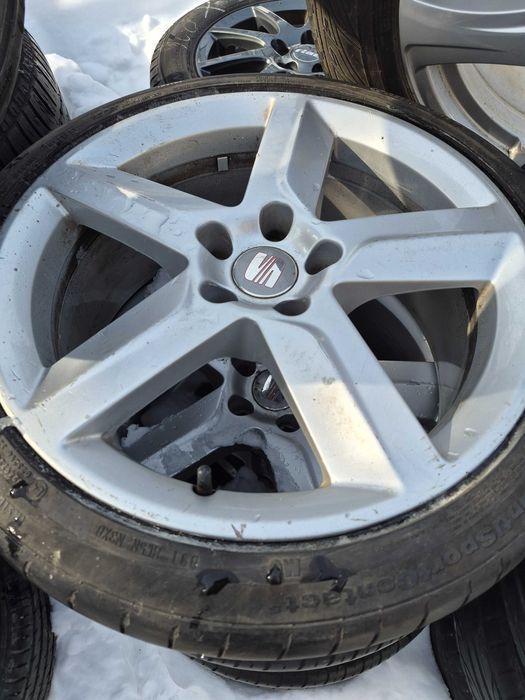 Cauciucuri diferite marimi,cu jante si fara