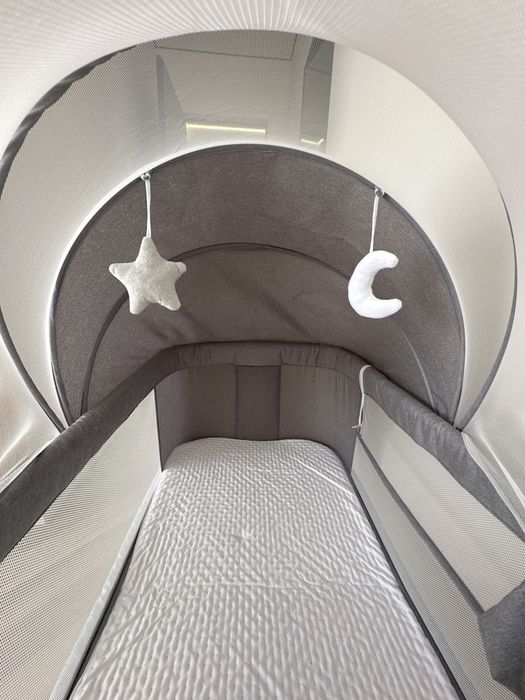 Детская кровать с маятником