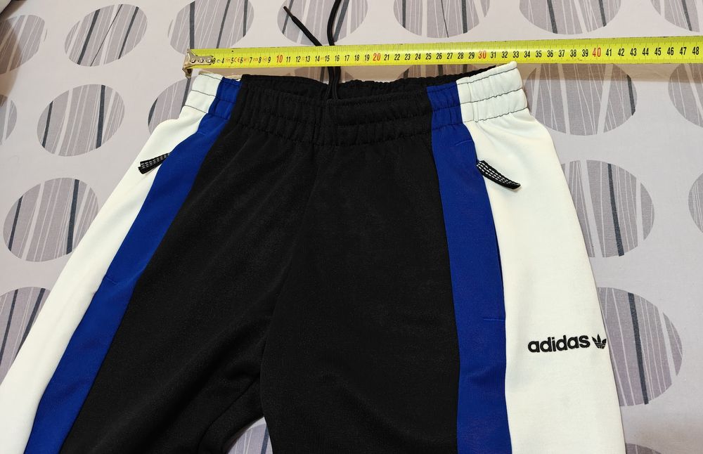 Pantaloni bărbați Adidas Originals  S