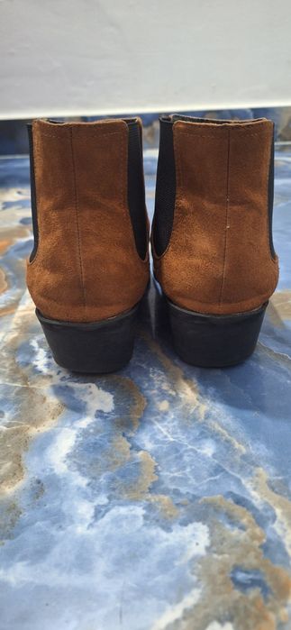 Ghete impermeabile/nu aluneca/piele naturala Gabor/mar. 39/45 lei