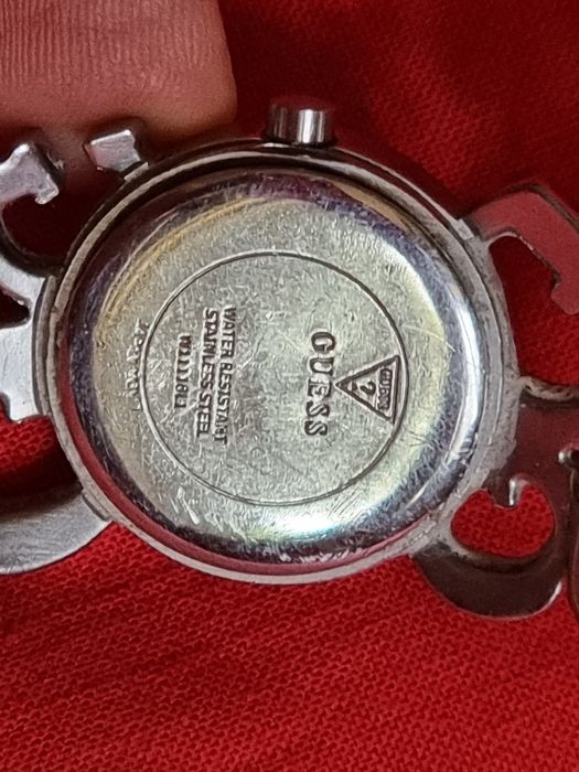 Часы в ассортименте D&G GUESS. Оригинал, требуют ремонта