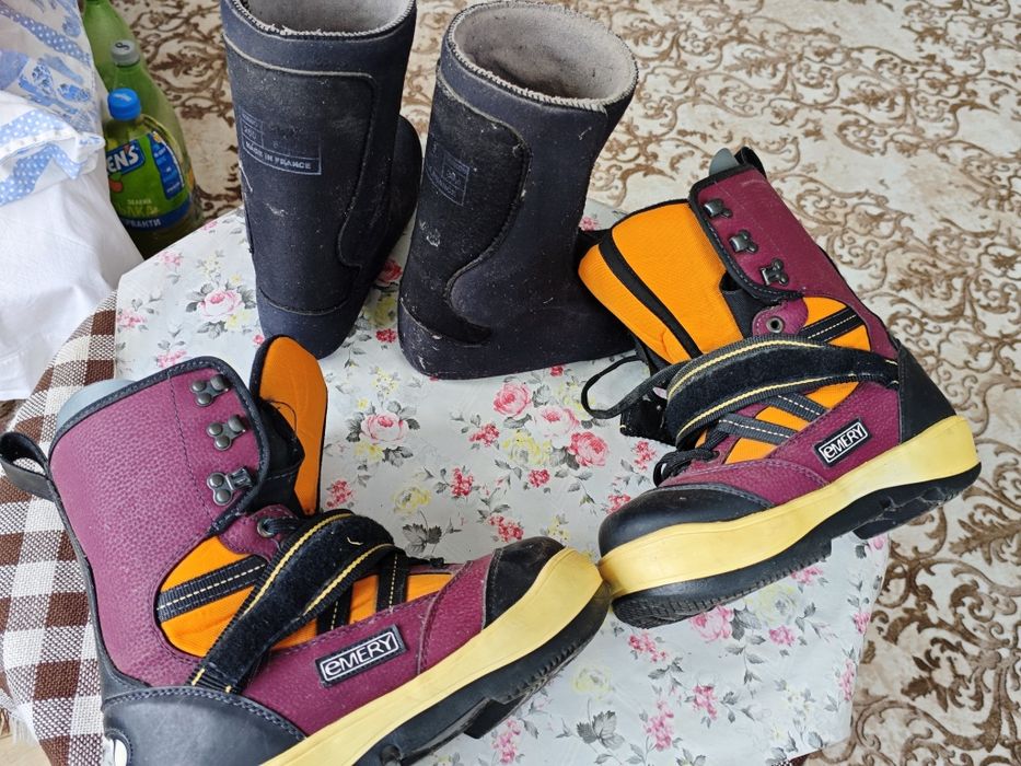 Продавам сноуборд обувки