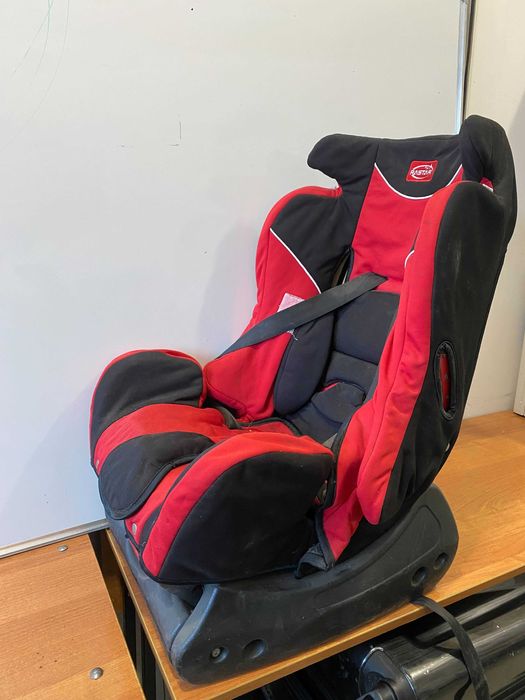 детское автокресло Rastar