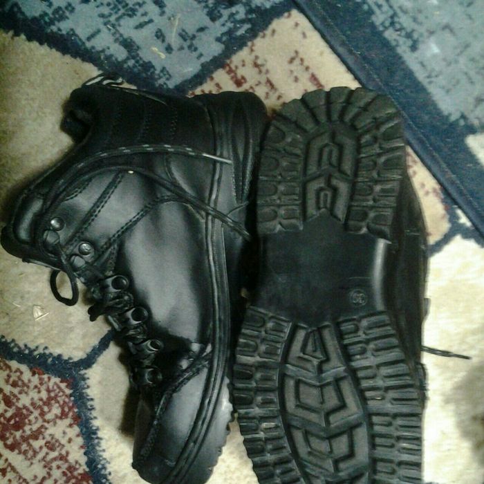 Кроссовки зимние с мехом и осенние две пары 39-40