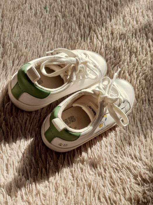 Кроссовки детские