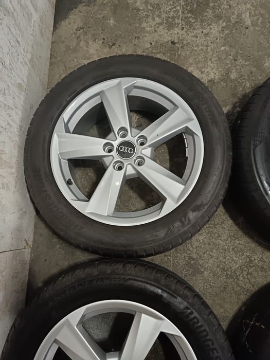 Jante 17 5x112 et 45 audi q2 q3  vw  passat Skoda Seat MG +215/55/17 vara