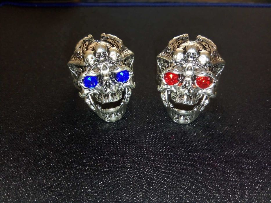 gothic пръстени с череп