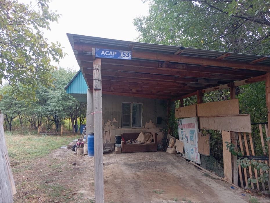 Времянка сатылады  жерімен