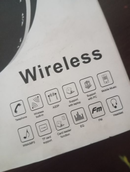 Наушник безпроводной