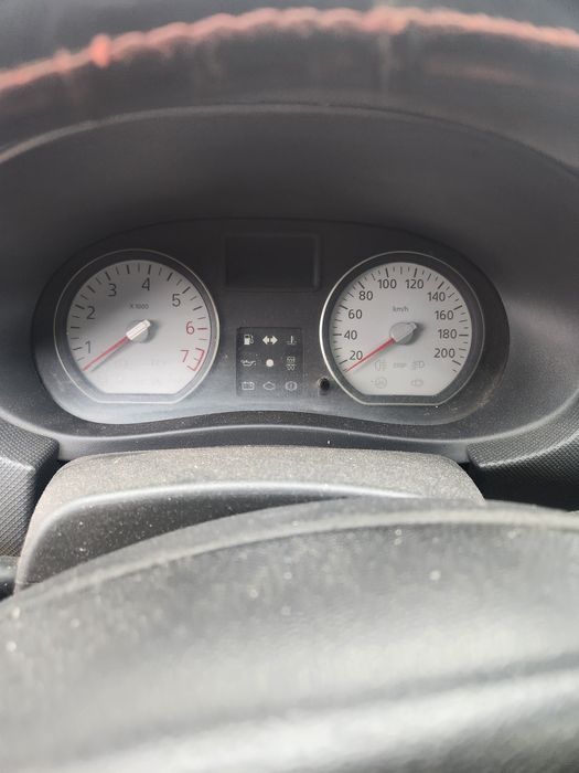 Дачия логан 1.4мпи на части/dashing Logan 1.4mpi na chasti