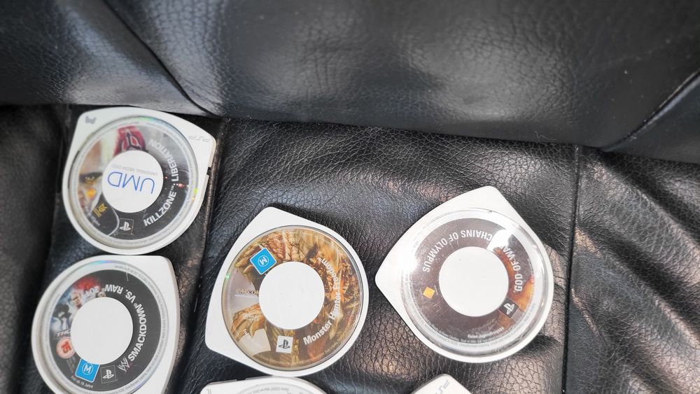 Геймърски аксесоар за Sony PSP калъфи мемори карти