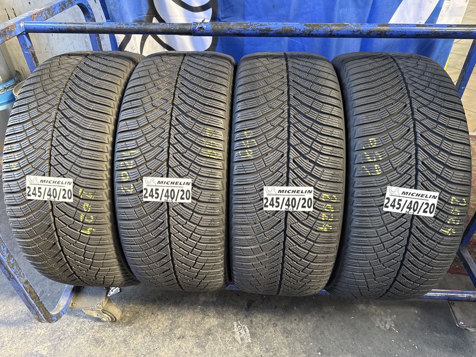 245/40/20 Michelin M+S
