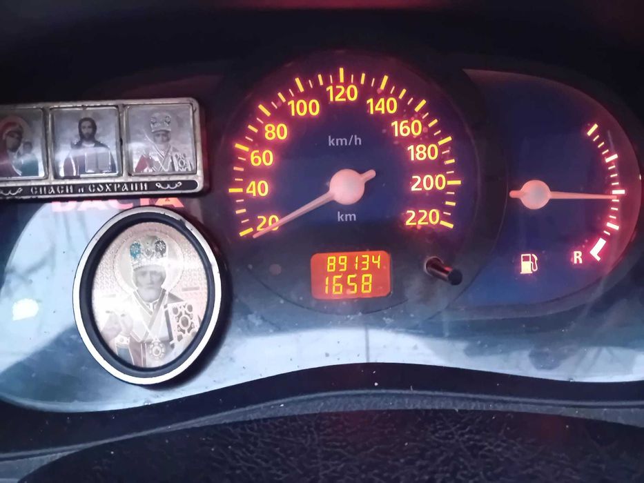 vand Dacia Solenza 1,4 / 2004 / 89134 km / Pret 6000 lei
