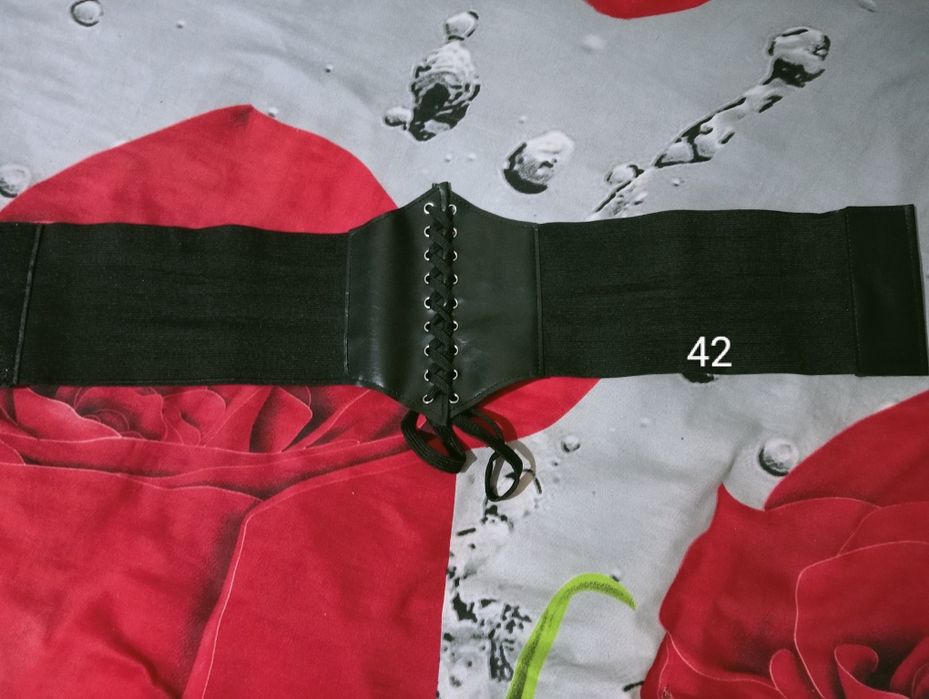 Продам женскую одежду