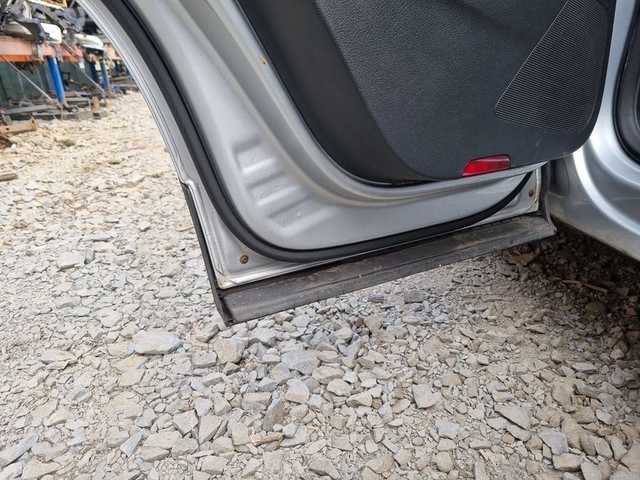 Usa Stanga Spate Volkswagen Tiguan 5N 2007 - 2011 SUV 4 Usi SILVER (1481)