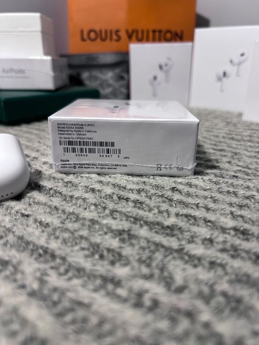 Casti Airpods 4 USB C super calitate cu promotie