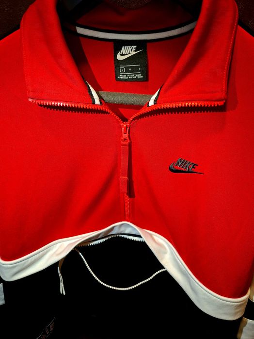 Оригинално Nike AIR  / Найк горнище с къс цип и скрит джоб
