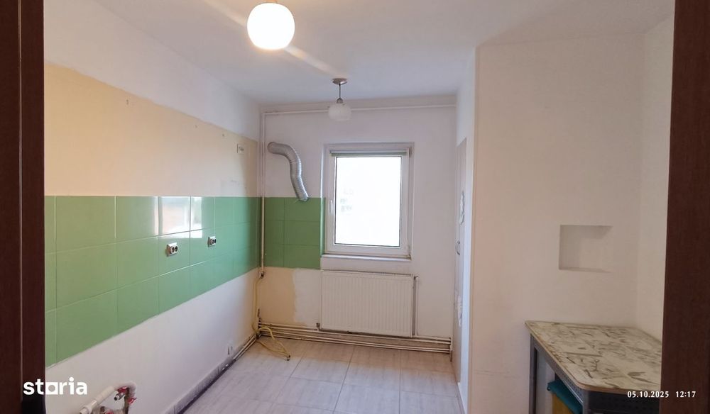 Vand apartament Brasov 3 camere cartierul Florilor