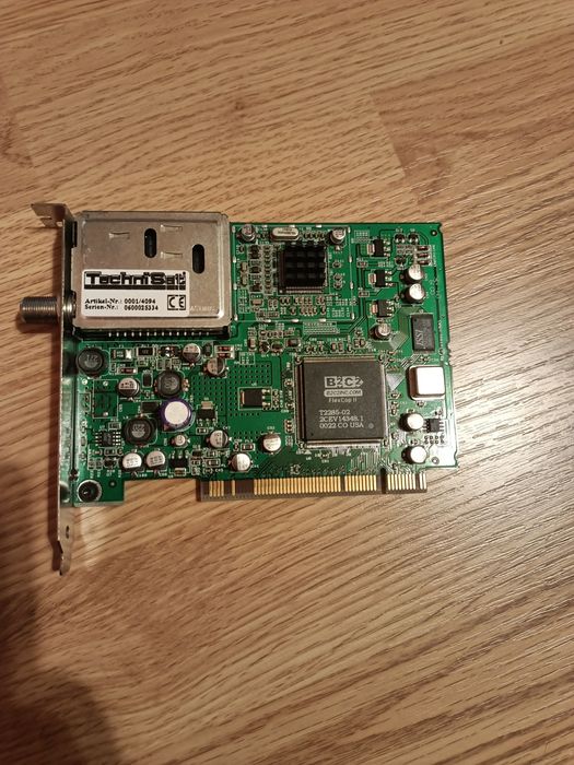 PLACĂ SAT PCI TechiSat, model SKY2PC