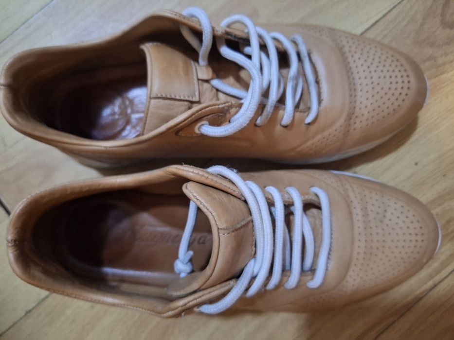 Дамски маратонки от естествена кожа