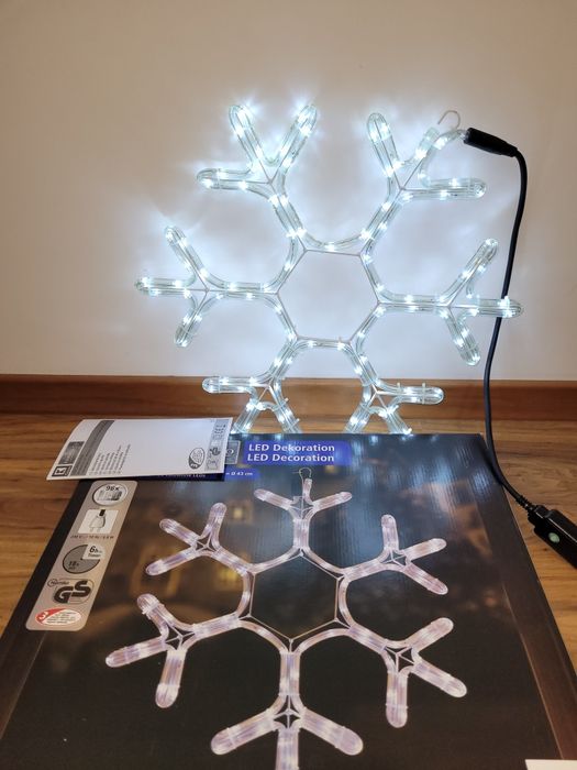 Коледна лед декорация