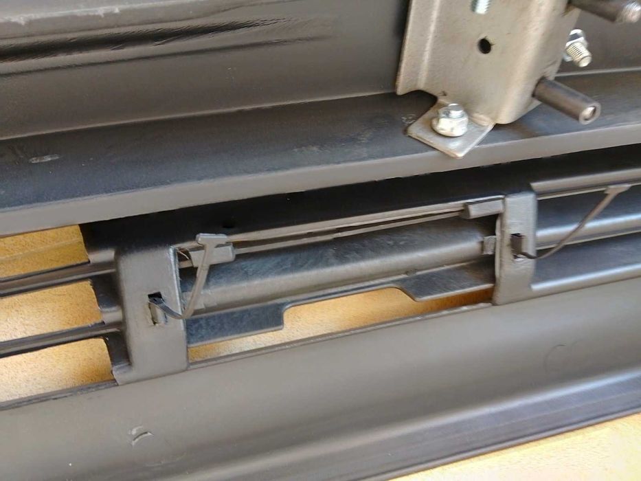 Предна Броня Мерцедес 190 201 Mercedes W201 190 Нова с лайсна