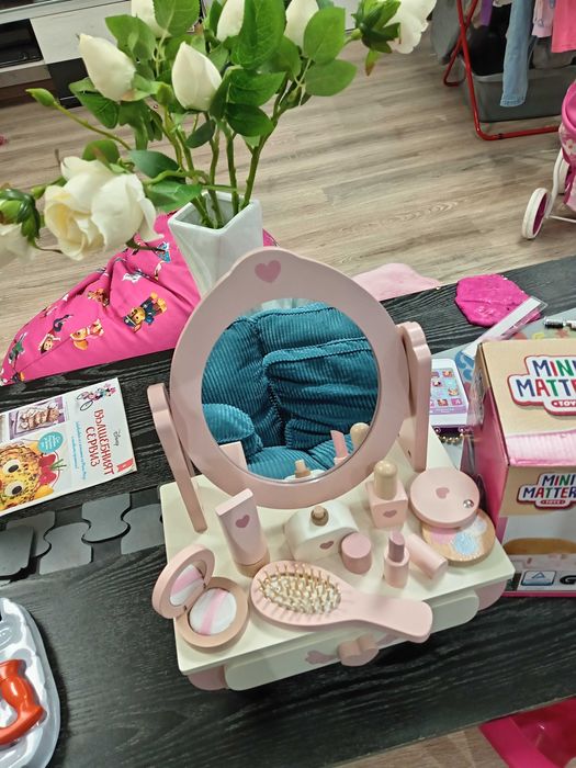 Детска дървена тоалетка